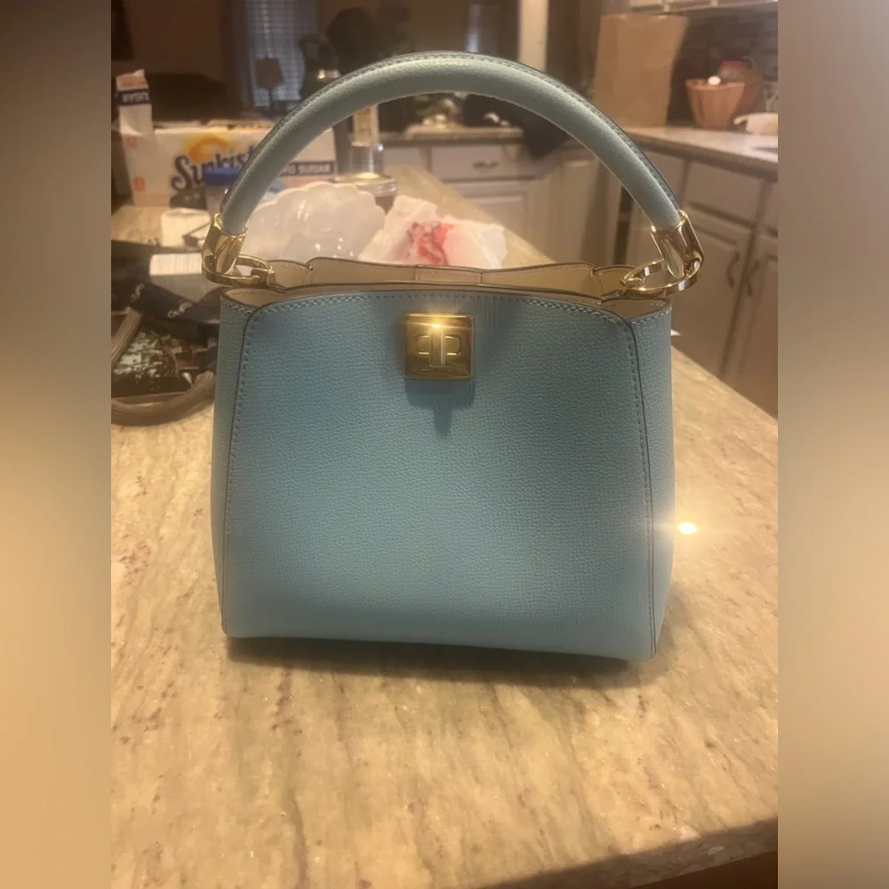 Kate Spade awesome purse - Picture 1 of 11